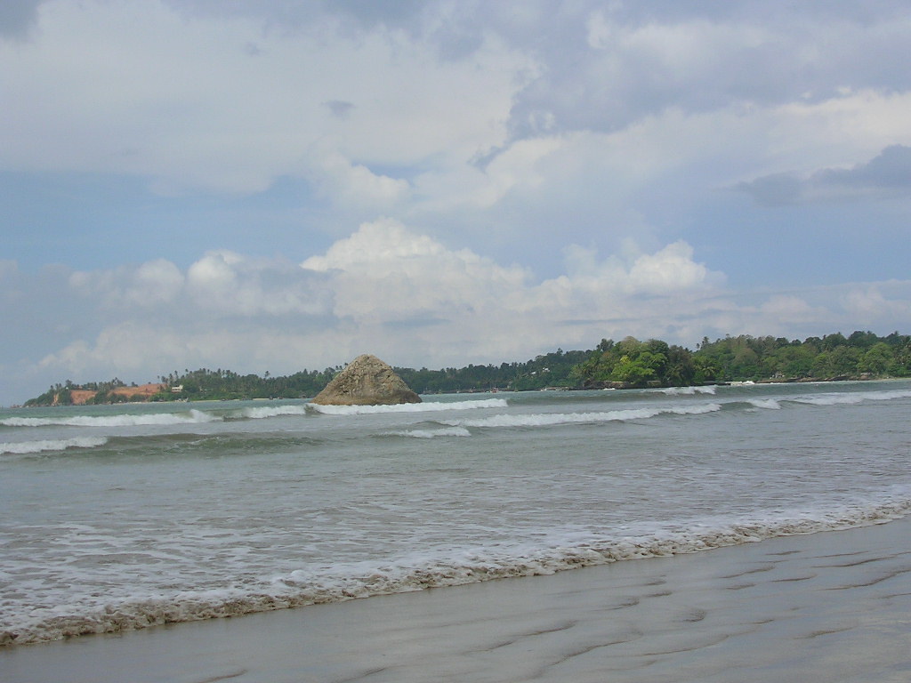 Weligama Bay and Taprobane Island